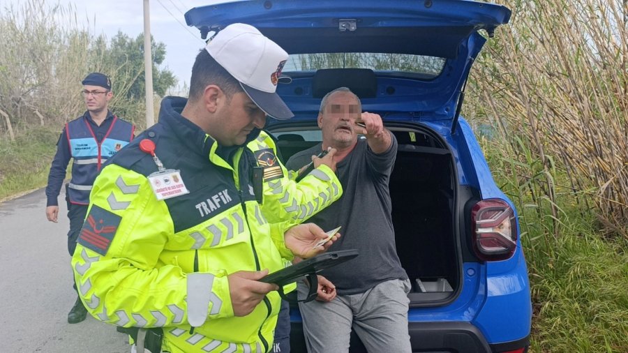 Kaza Yapan Alkollü Sürücü Hakaret Ve Küfür Yağdırdı