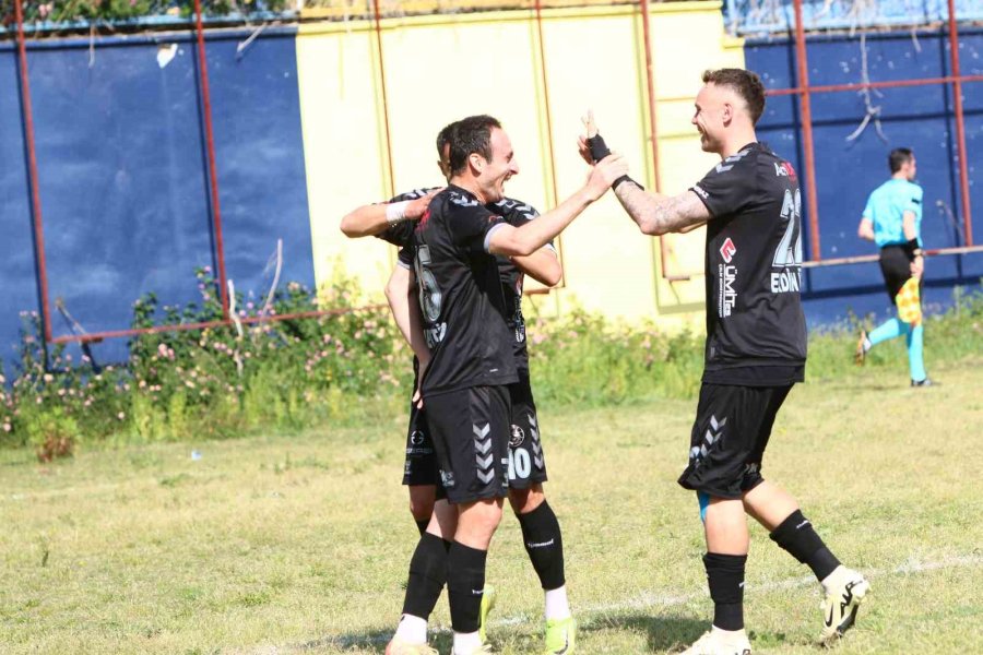 Eskişehirspor Mersin Deplasmanında Gol Oldu Yağdı: 6-0