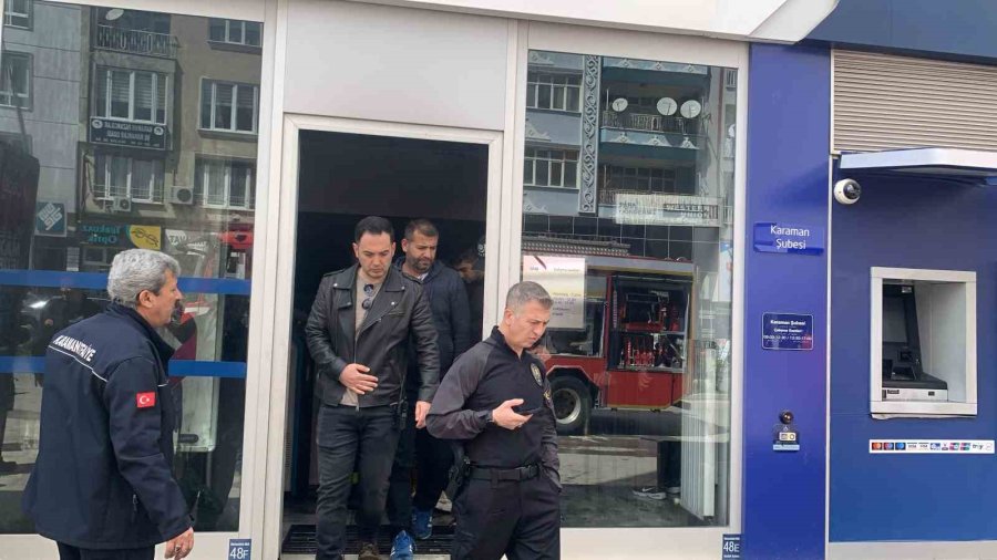 Banka Şubesinde Yangın Paniği