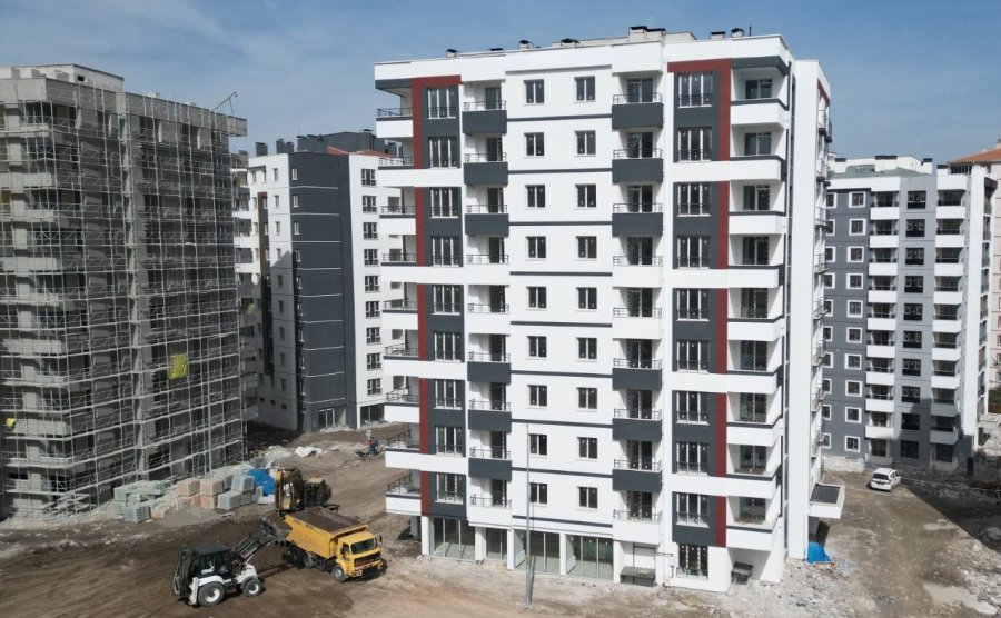 Küçükali 2. Etap Kentsel Dönüşüm Hızla Yükseliyor