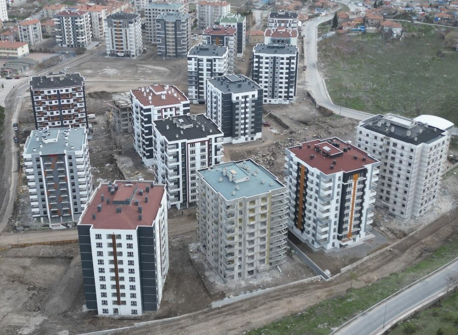 Küçükali 2. Etap Kentsel Dönüşüm Hızla Yükseliyor