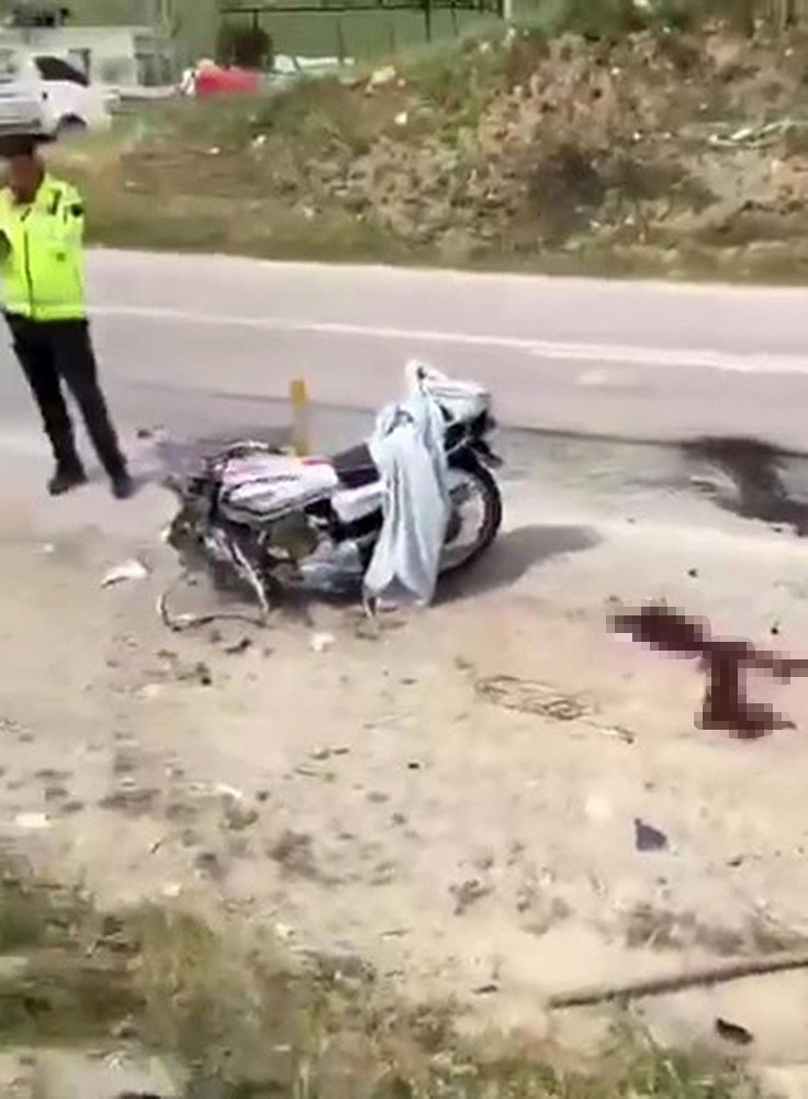Motosikletler Çarpıştı: 1 Ölü, 1 Yaralı