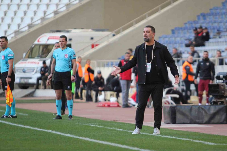 Trendyol Süper Lig: Atakaş Hatayspor: 0 - Eyüpspor: 1 (ilk Yarı)