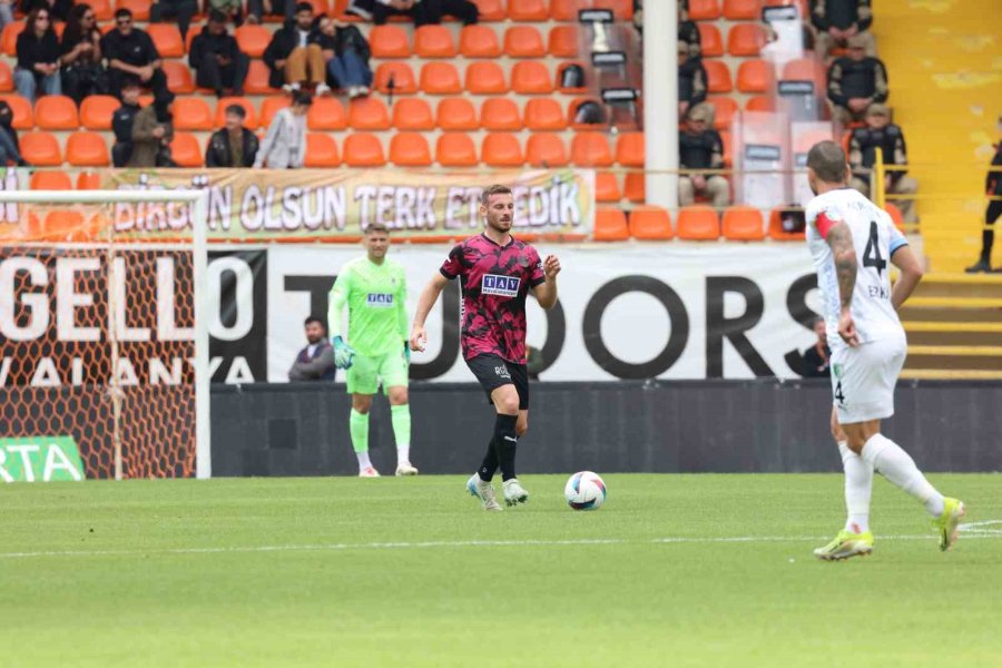 Trendyol Süper Lig: Corendon Alanyaspor: 0 - Bodrum Fk: 0 (ilk Yarı)