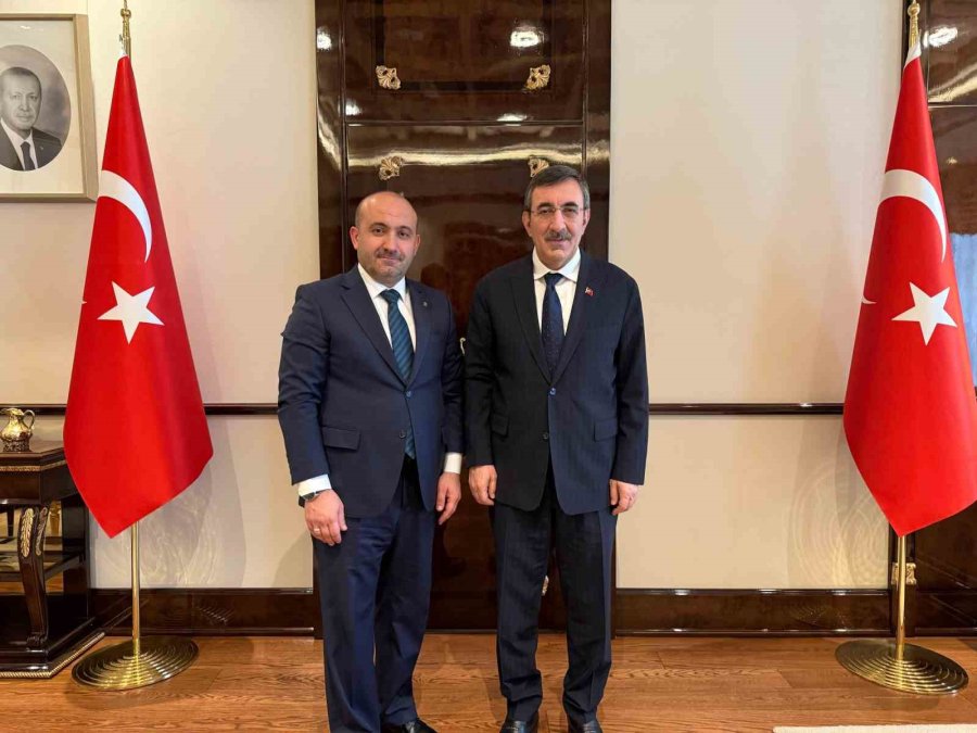 Gürhan Albayrak: "gündemimiz Yatırım, Gündemimiz Eskişehir"