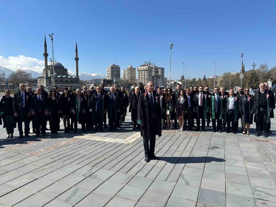 Kayseri Barosu Başkanı Özsoy: "kayseri Barosu Büyük Türk Milleti’ne Hizmet İçin Buradadır"