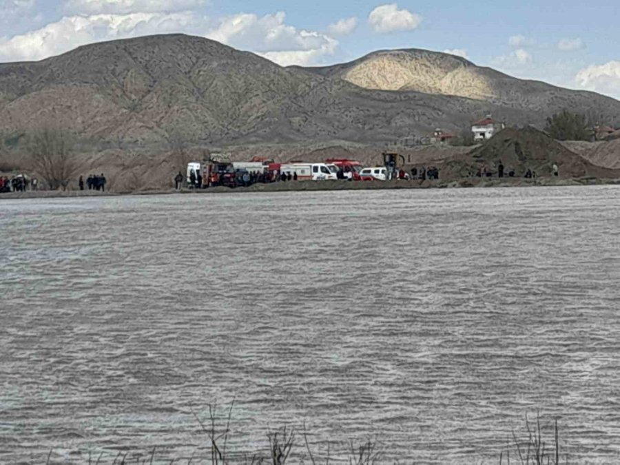 Kayseri’de Nehre Düşen Şahıs Aranıyor