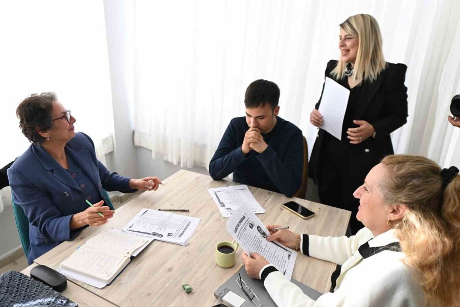 Anamur’da ’hello Mersin’ İngilizce Kursu Açıldı