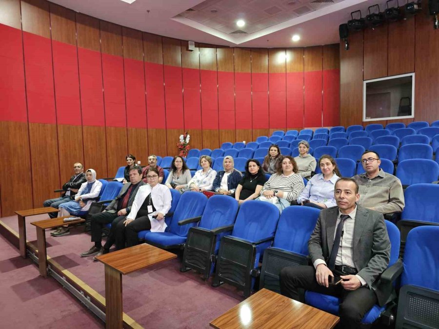 Niğde’de Ameliyathane Hemşireliği Sertifika Programı Başladı