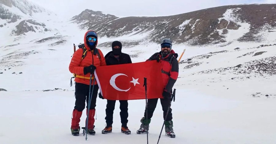 Dağcılar Bolkar Dağları’nda Zirve Yaptı