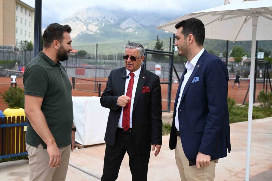 Tenisin Kalbi Kemer’de Atıyor