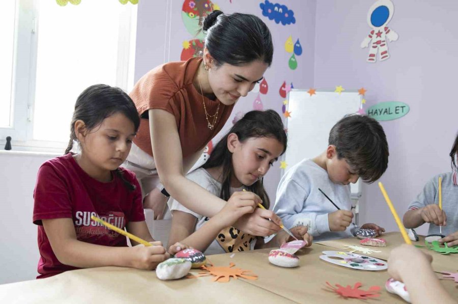 Silifke’de Çocuklar İçin Hobi Atölyesi Açıldı