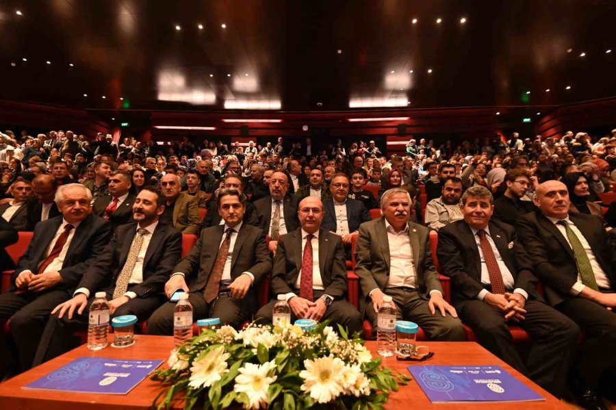 Şampiyonlar Ödüllendirildi