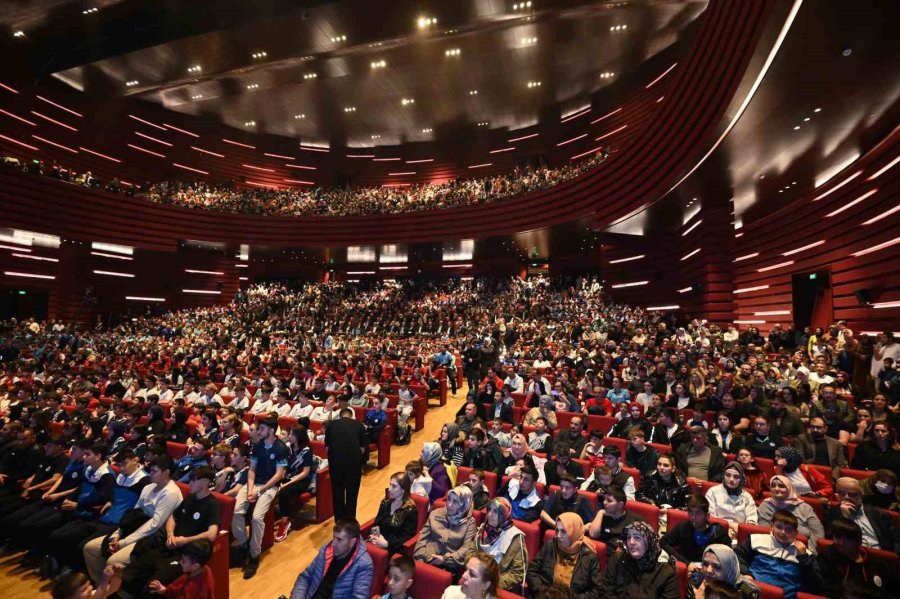 Şampiyonlar Ödüllendirildi