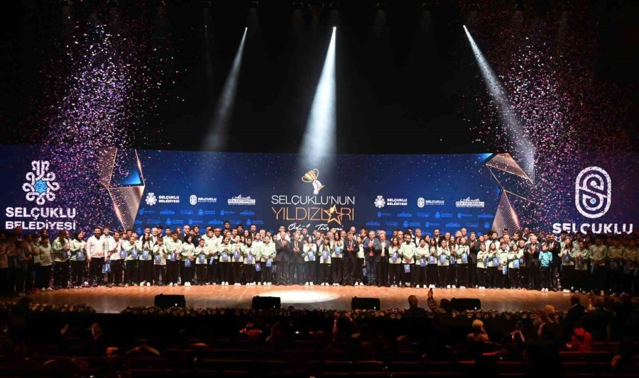 Şampiyonlar Ödüllendirildi