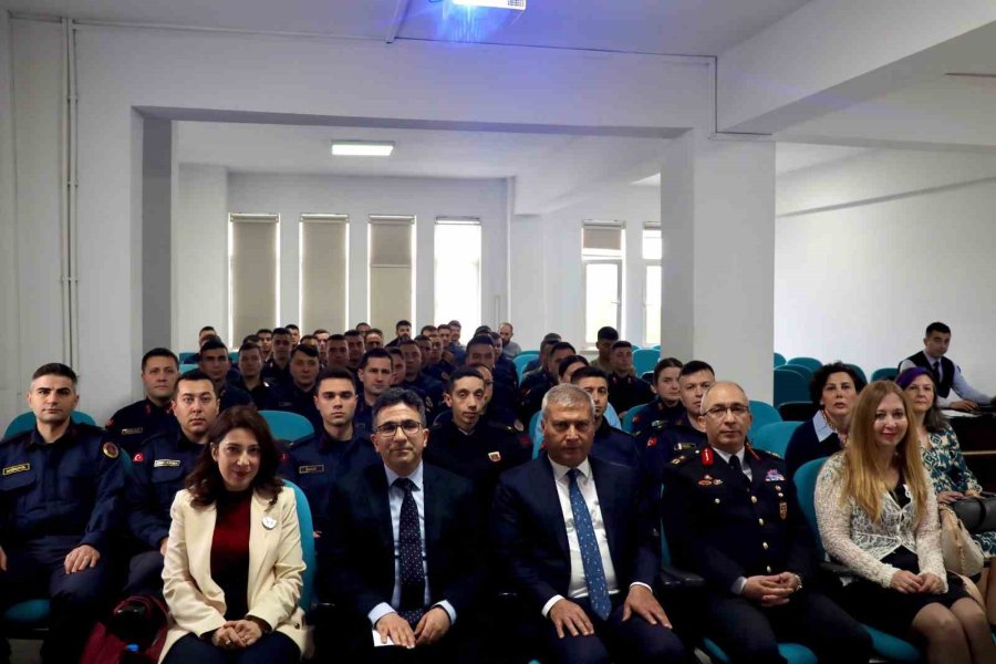 Eskişehir İl Jandarma Komutanlığı Personeline Yönelik Hizmet İçi Eğitim