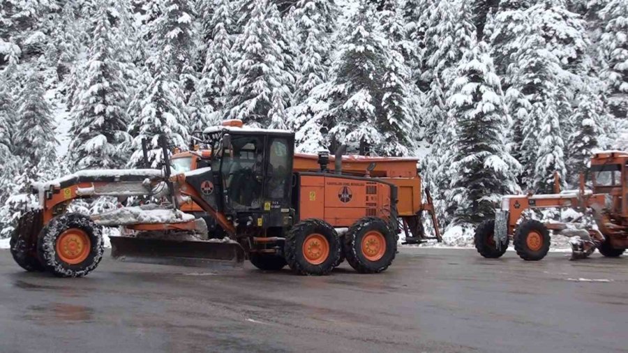 Antalya-konya Karayolunda Kar Etkisini Kaybetti