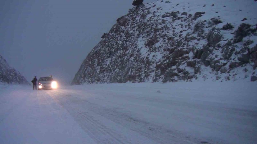 Antalya-konya Karayolunda Kar Etkisini Kaybetti
