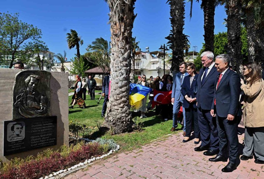 Ukrayna Dışişleri Bakanı Andriy Sibiha: "tarihi Bağlarımız Halklarımız Arasında Asırlardır Süregelen Bir Dostluk Oluşturuyor"