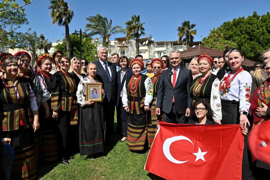 Ukrayna Dışişleri Bakanı Andriy Sibiha: "tarihi Bağlarımız Halklarımız Arasında Asırlardır Süregelen Bir Dostluk Oluşturuyor"