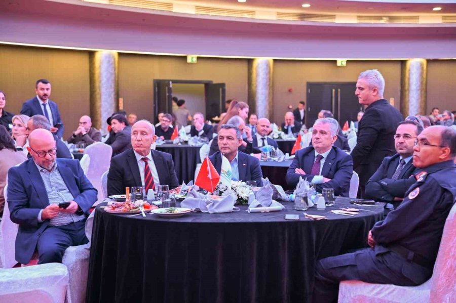 Manavgat’ta Turizm Ve Doğal Gaz Gündemi