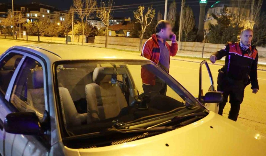 Yasaklı Sentetik Ecza Haplarla Yakalanan Sürücü Gözaltına Alındı