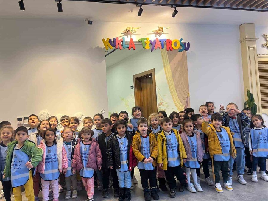 Minikler "ben De Uçabilirim" Çocuk Oyununda Buluştu