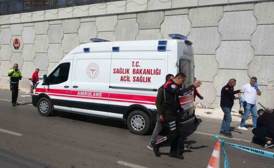 Mersin’deki Feci Kazada Ölü Sayısı 2’ye Çıktı