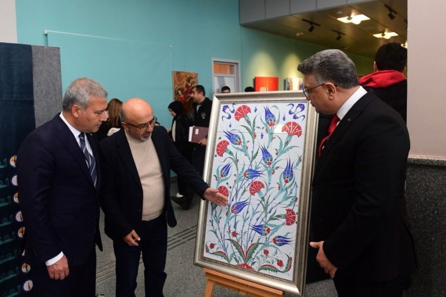 Rektör Adıgüzel ‘14. Uluslararası Yeni Dünyada İletişim Kongresi’nin Açılışında Konuştu