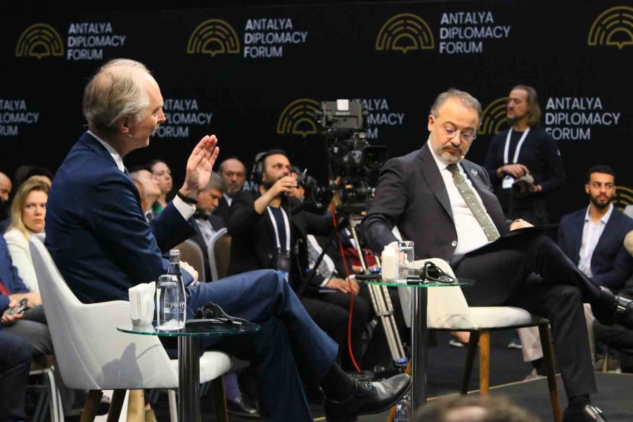 Antalya’da Suriye’ye Uluslararası Destek Mesajı