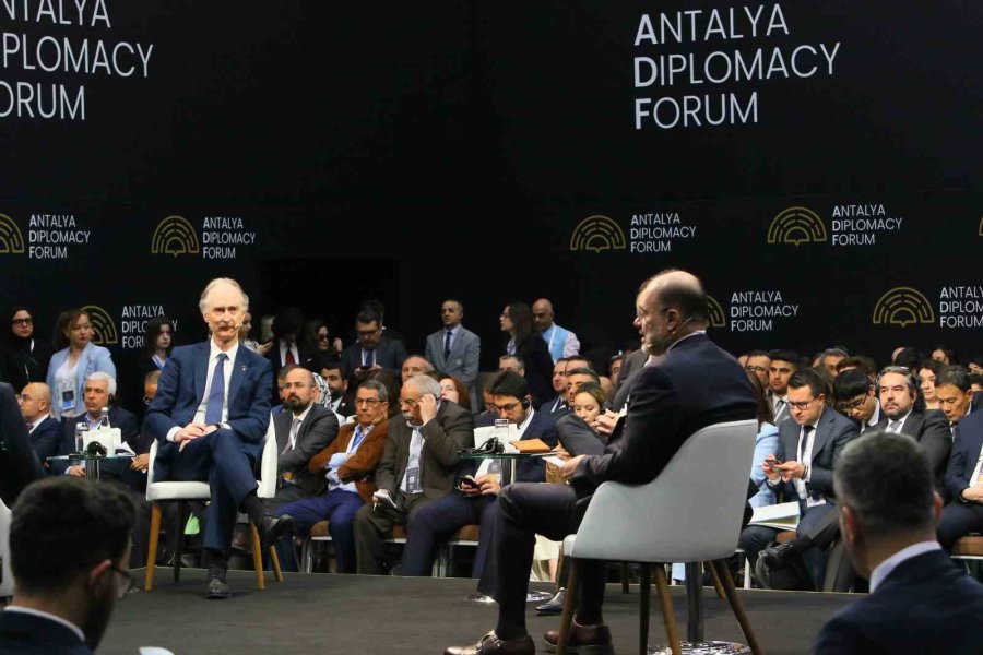 Antalya’da Suriye’ye Uluslararası Destek Mesajı