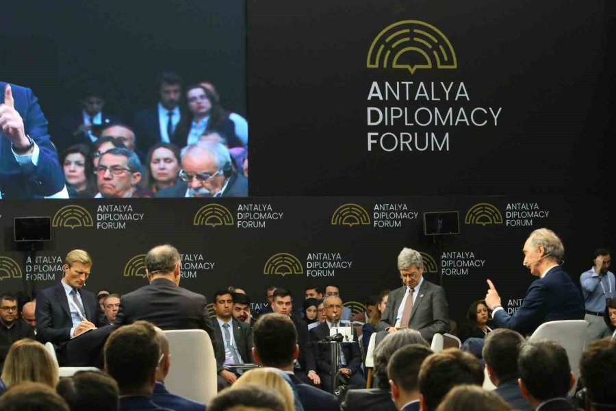 Antalya’da Suriye’ye Uluslararası Destek Mesajı