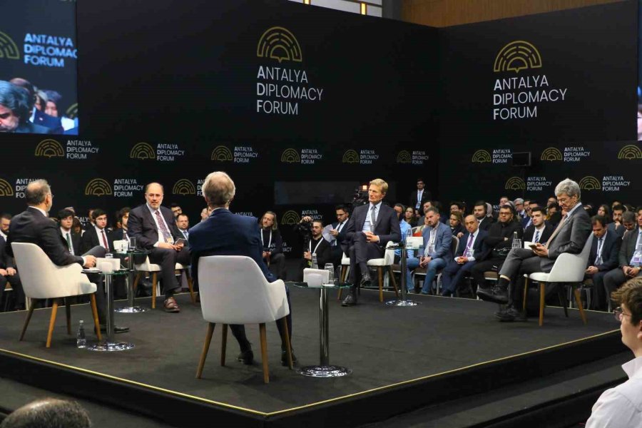 Antalya’da Suriye’ye Uluslararası Destek Mesajı