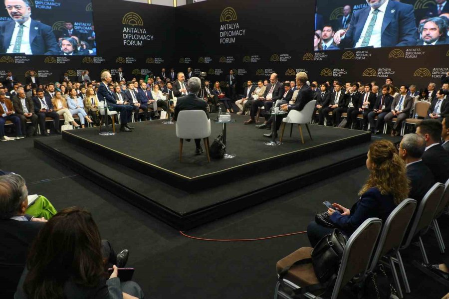 Antalya’da Suriye’ye Uluslararası Destek Mesajı