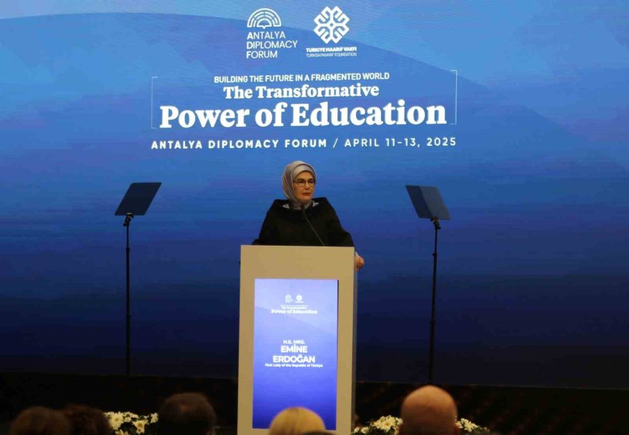 Adf’de Eğitim Diplomasisi: Barış Ve İnsanlık İçin Ortak Zemin Çağrısı