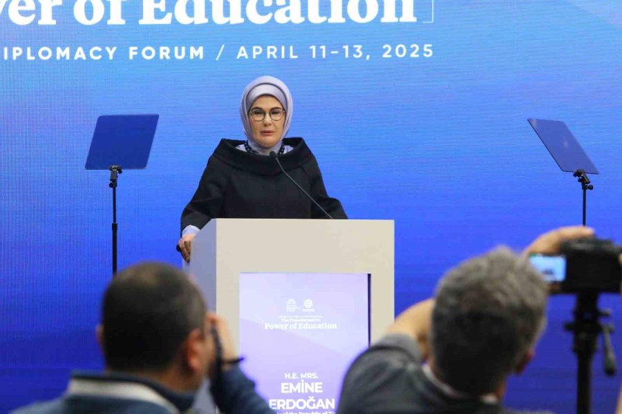 Adf’de Eğitim Diplomasisi: Barış Ve İnsanlık İçin Ortak Zemin Çağrısı