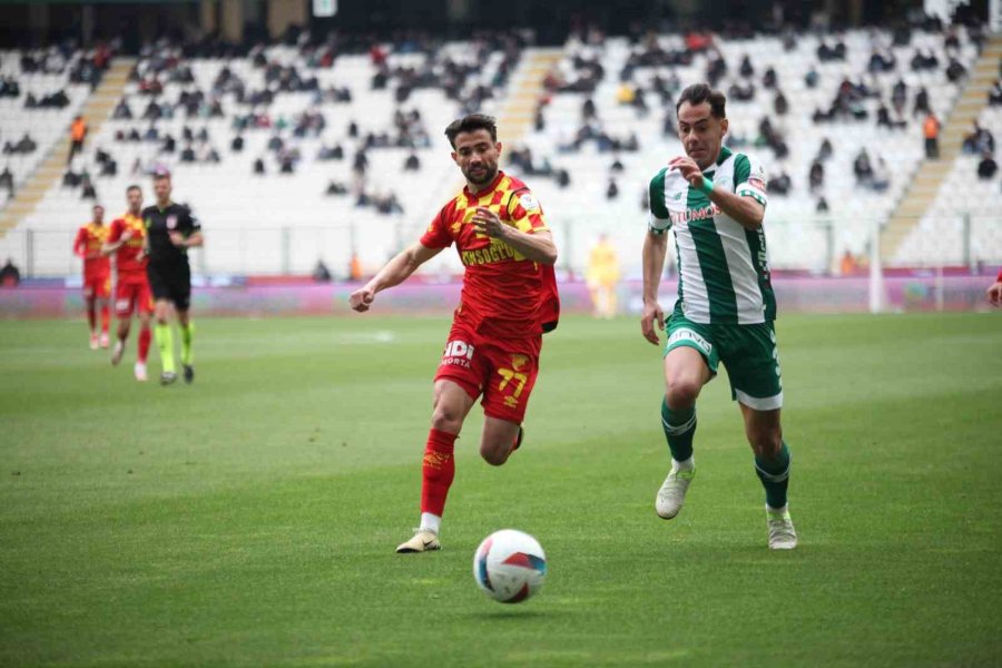 Trendyol Süper Lig: Konyaspor: 1 - Göztepe: 0 (ilk Yarı)
