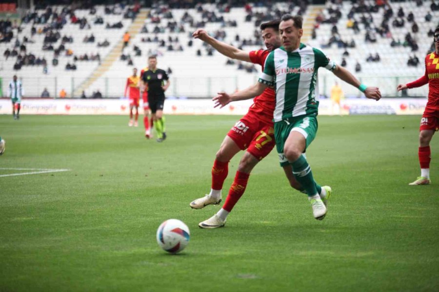 Trendyol Süper Lig: Konyaspor: 1 - Göztepe: 0 (ilk Yarı)