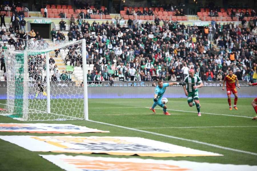 Trendyol Süper Lig: Konyaspor: 1 - Göztepe: 0 (ilk Yarı)