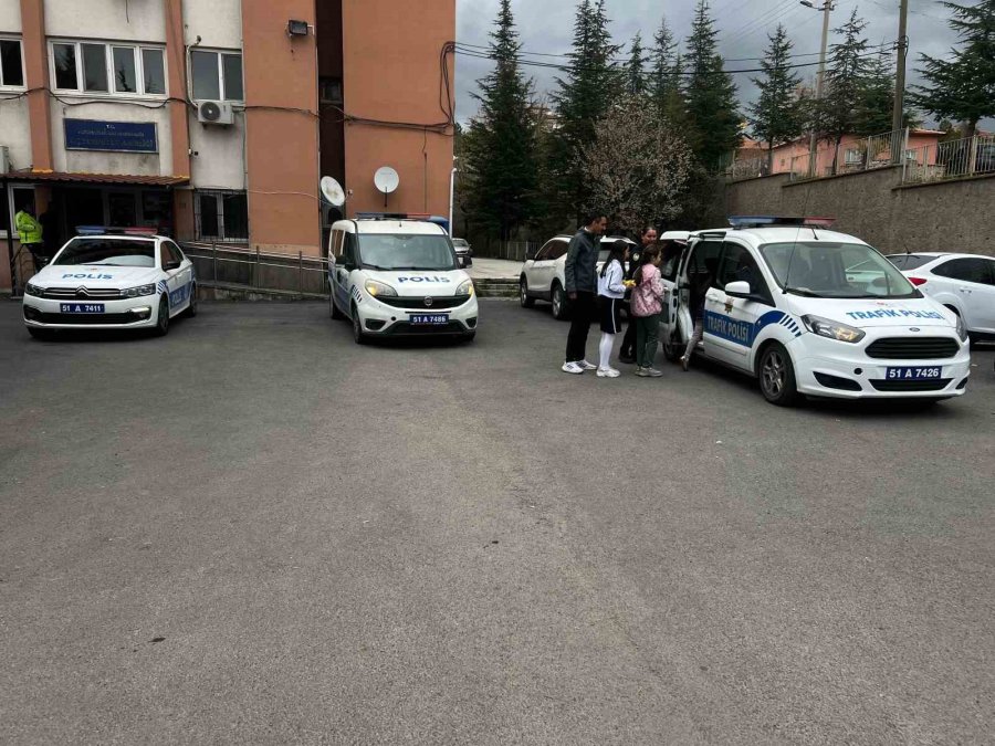 Altunhisar’lı Sporculardan Polis Teşkilatına Anlamlı Ziyaret
