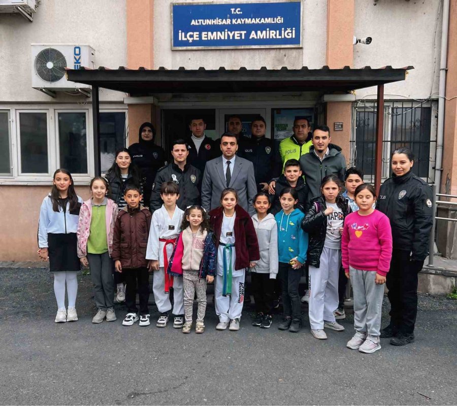 Altunhisar’lı Sporculardan Polis Teşkilatına Anlamlı Ziyaret