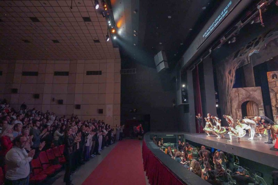 ’don Kişot’ Balesi Antalyalı Sanatseverlerle Buluştu