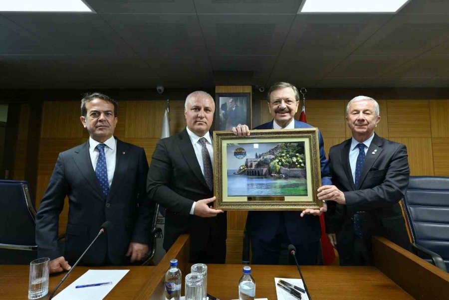 Hisarcıklıoğlu: "367 Oda Ve Borsanın İçinde Altso Yüz Akımız’’