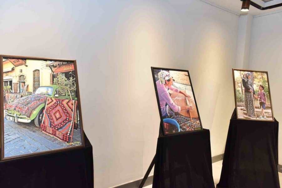 ’geçmiş Zaman Olur Ki’ Sergisi Sanatseverlere Kapılarını Araladı