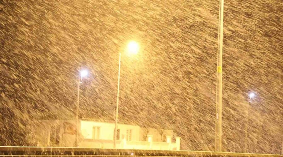 Aksaray’da Kar Yağışı Yeniden Başladı