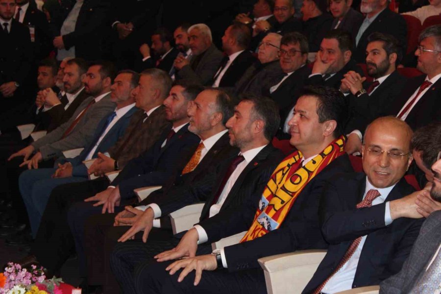 Arıkan: "siyasi Tercihleri Üzerinden Firmaları, Sanatçıları Boykot Adı Altında Hedef Göstermeyi Yanlış Buluyoruz"