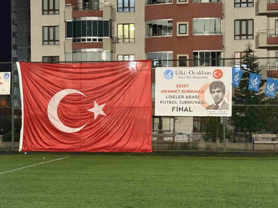 Talas Ülkü Ocakları’ndan, Şehit Korkmaz Anısına Futbol Turnuvası