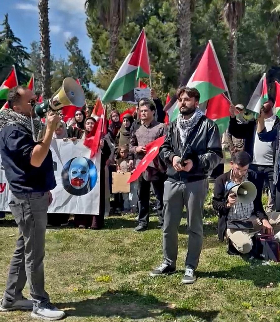 Üniversite Öğrencilerinden Gazze’ye Destek Yürüyüşü