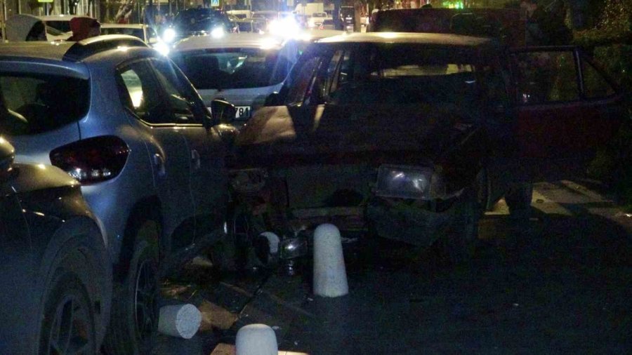 ’dur’ İhtarına Uymayıp Aracını Polisin Üzerine Sürerek Kaçtı, 10 Kilometrelik Kovalamacayla Yakalandı