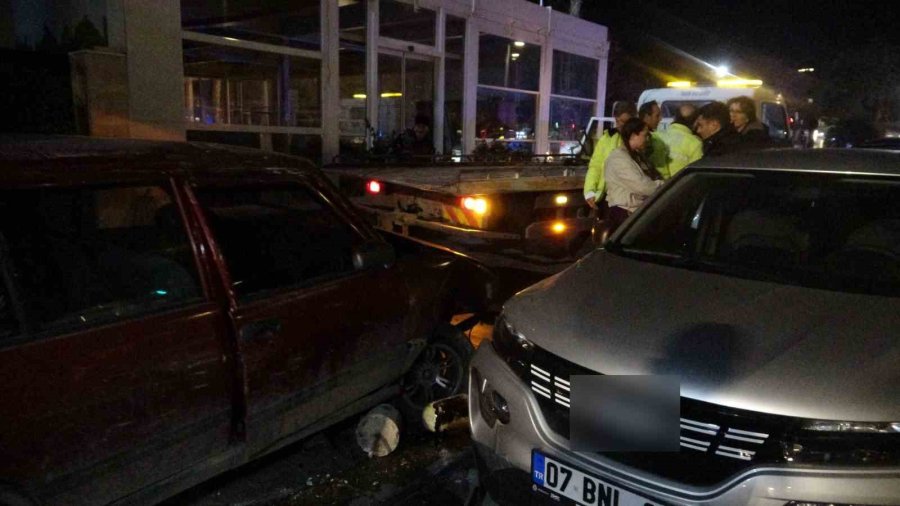 ’dur’ İhtarına Uymayıp Aracını Polisin Üzerine Sürerek Kaçtı, 10 Kilometrelik Kovalamacayla Yakalandı
